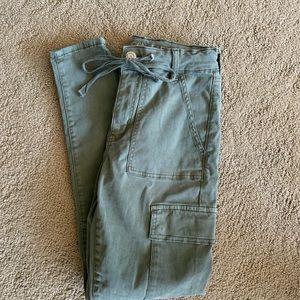 American Eagle army green soft cargo pants